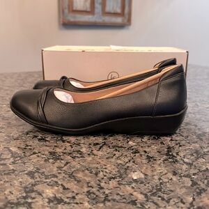 Life Stride impact black tumble round toe fats NIB 8